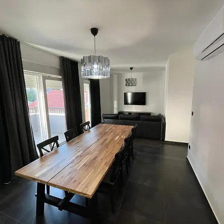 Appartement Pjerina