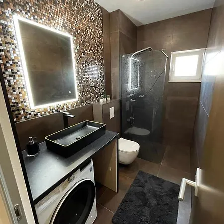 Appartement Pjerina